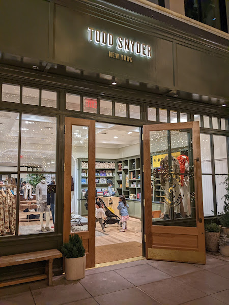 Todd Snyder at The Grove