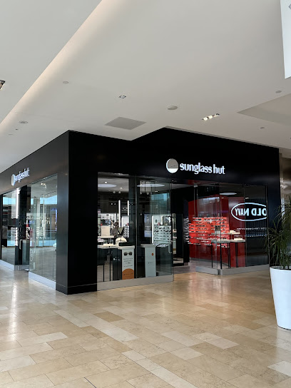 Sunglass Hut