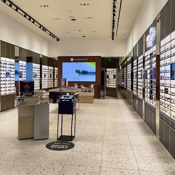 Sunglass Hut