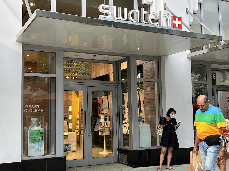 Swatch Lincoln Road 551