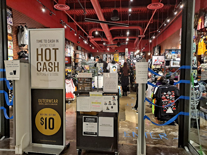 Hot Topic
