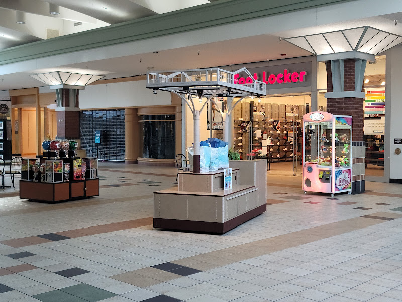 Lindale Mall Office