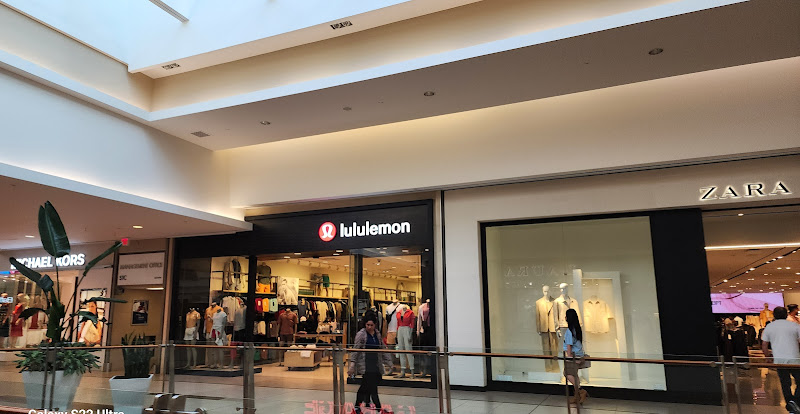 Lululemon