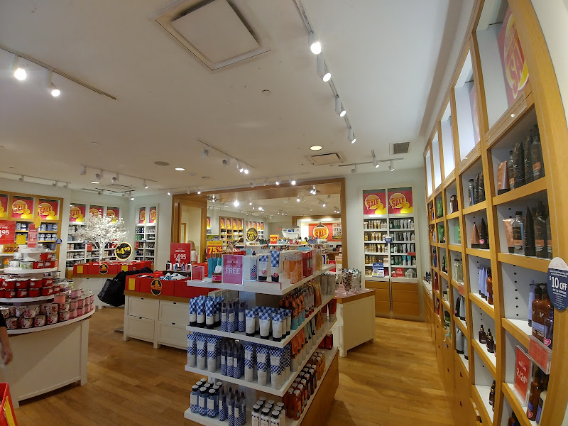 Bath & Body Works