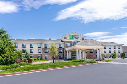 Holiday Inn Express & Suites