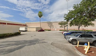 Truck Court 3 Stores
