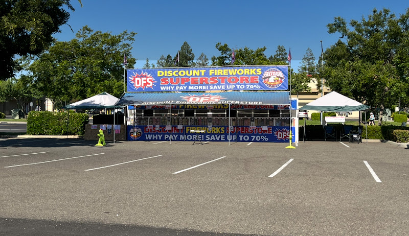 Freedom Fireworks Supercenter - DFS Fireworks