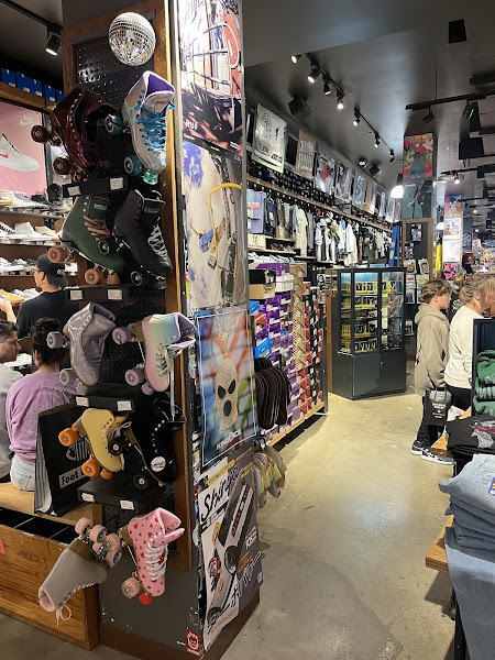 Zumiez