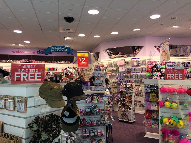 claire's