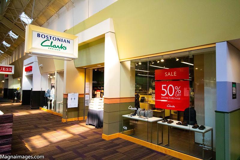 Clarks Bostonian Outlet