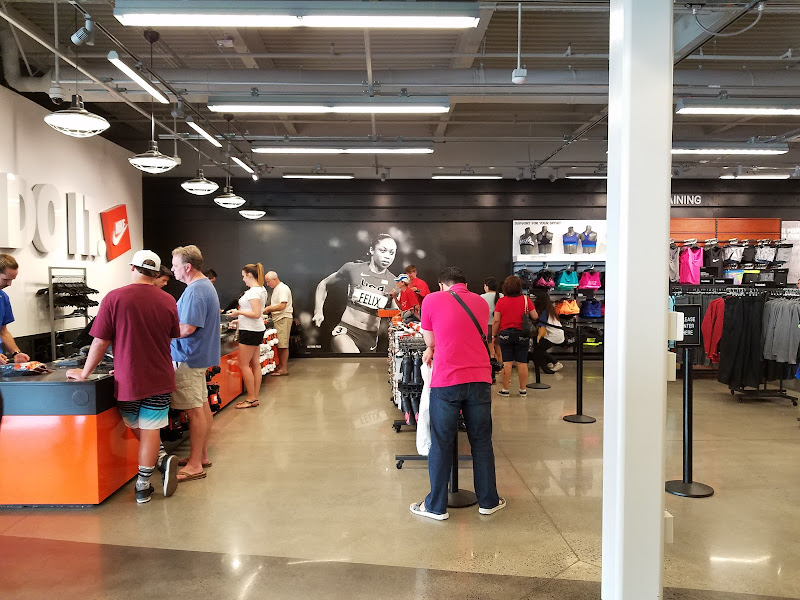Outlets at San Clemente Customer Service