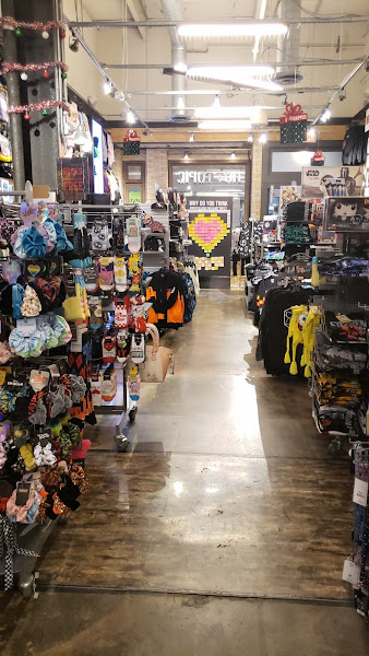 Hot Topic