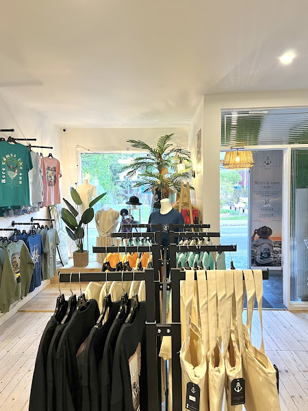 Boutique Coastline