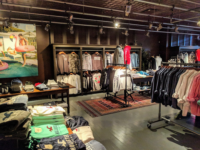 Hollister Co.