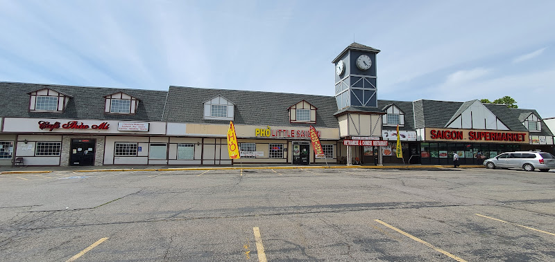 Carriage Square Shopping Center