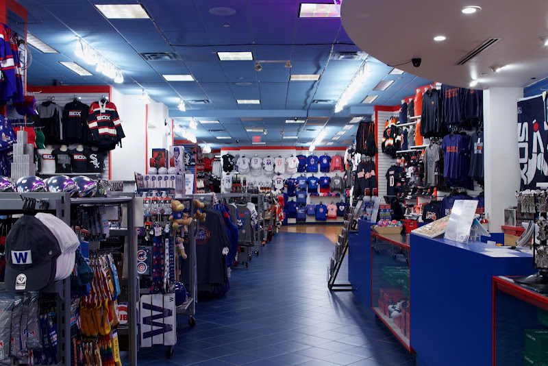 Clark Street Sports - Woodfield Mall