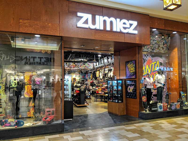 Zumiez
