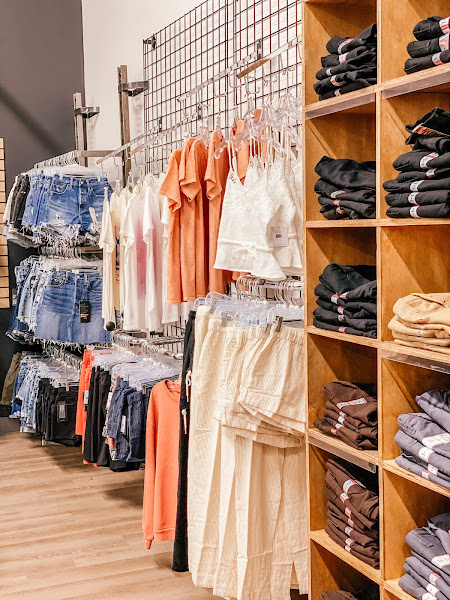 Hartty Clothing Salmon Arm