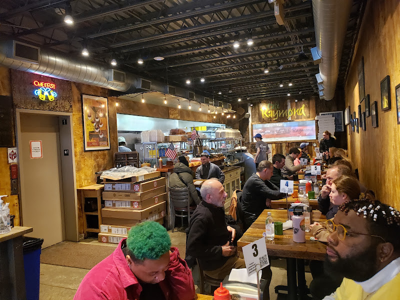 Cafe Raymond