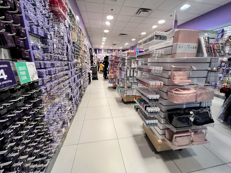 claire's
