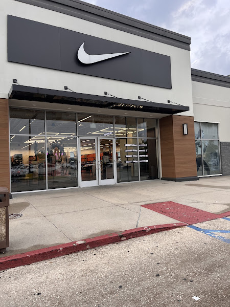 Nike Factory Store - Elmwood