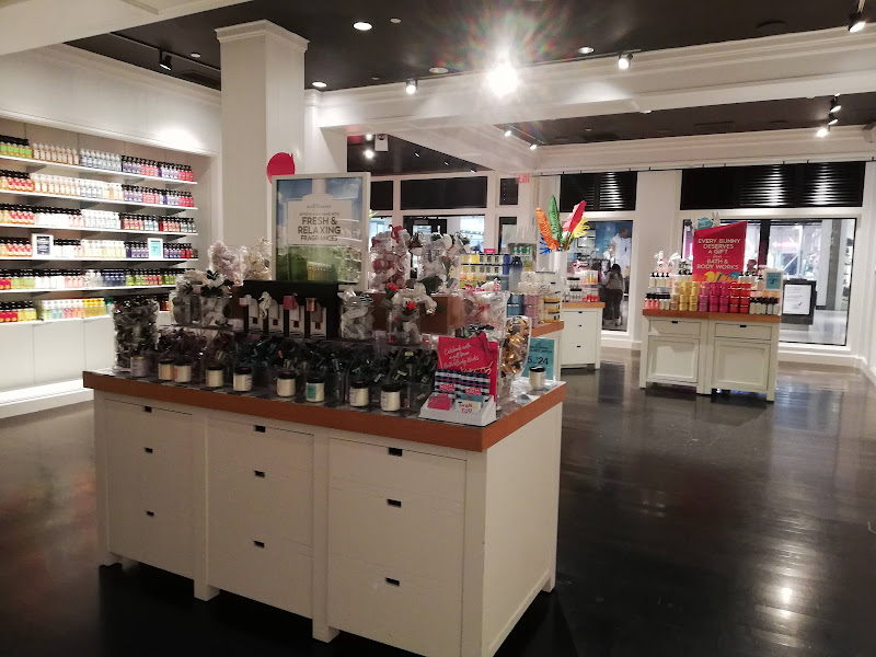 Bath & Body Works