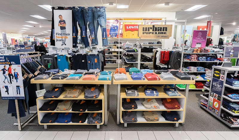 Shoppes At Woodruff