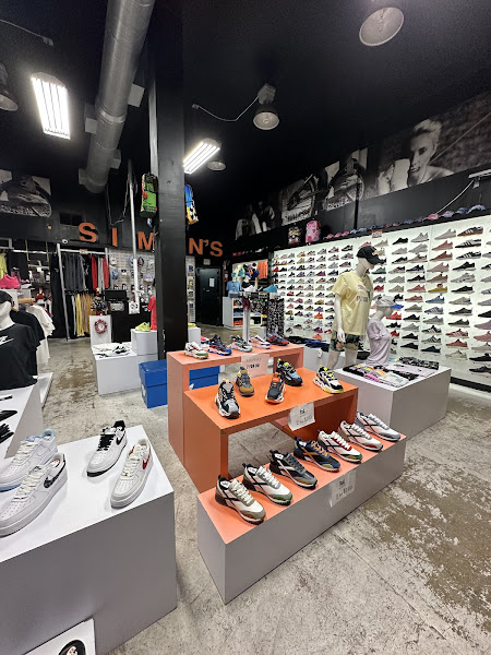 Simon's Sportswear