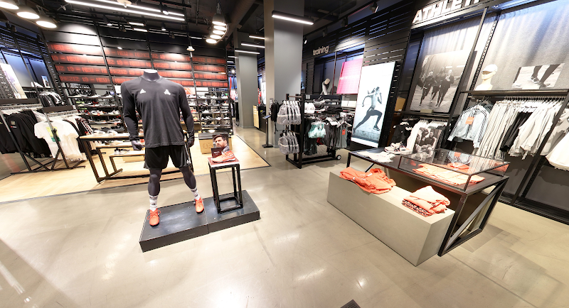 adidas Store Canoga Park