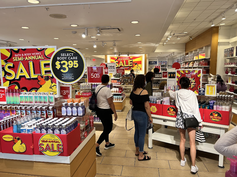Bath & Body Works
