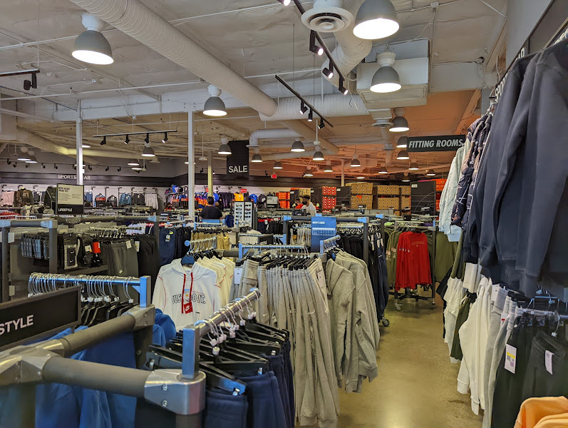 NIKE Factory Store