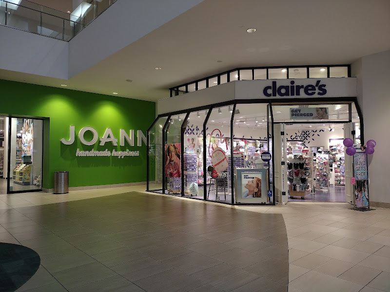 claire's