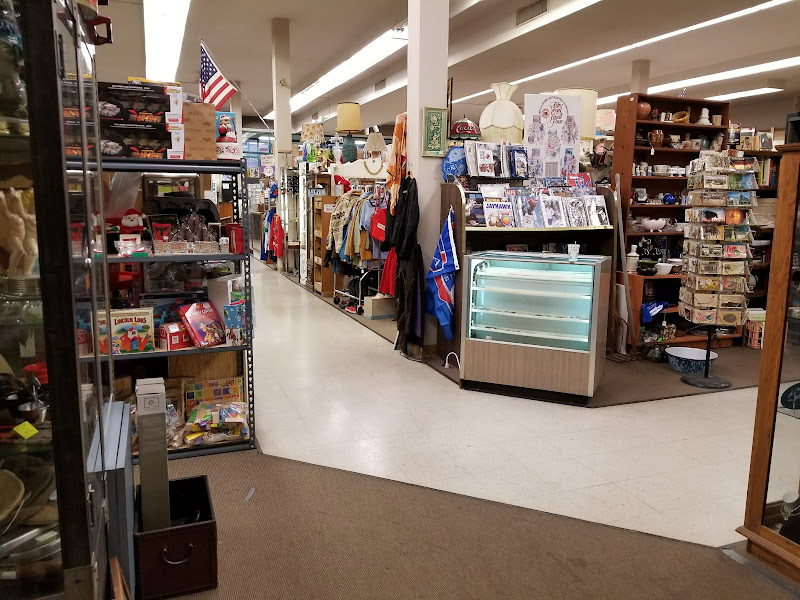 Lawrence Antique Mall