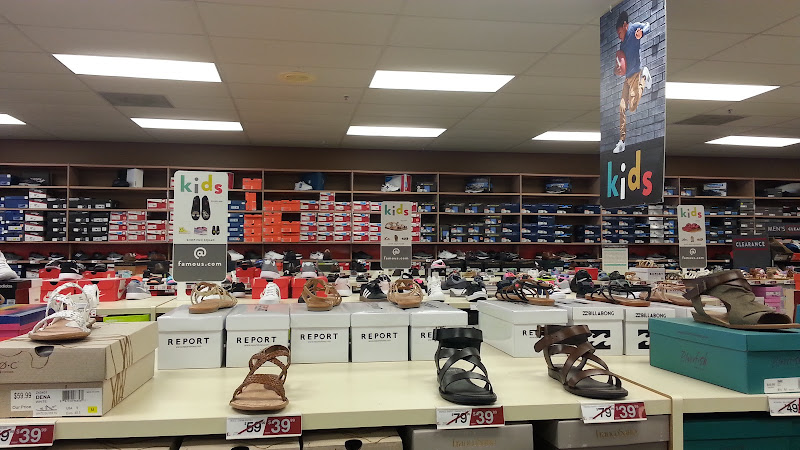 Famous Footwear Outlet