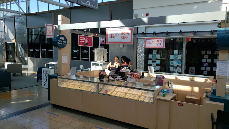Banter by Piercing Pagoda (upper level)