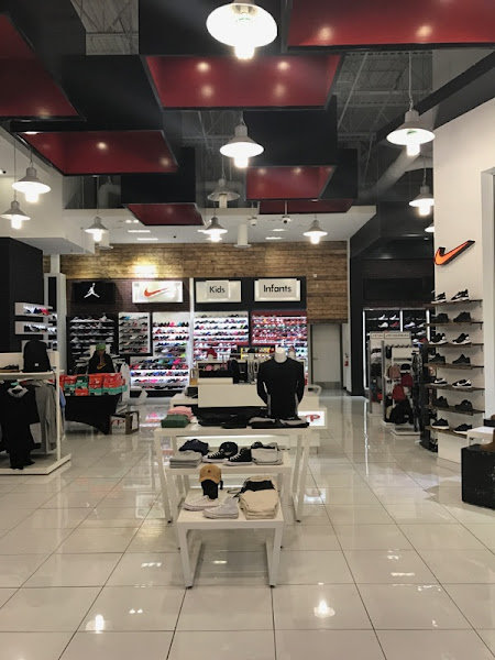 Shoe Palace