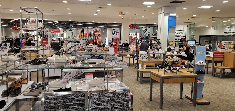 Macy's (The Women's and Kid's Store)