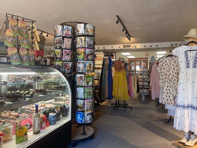 Donovan's Custom Framing and Gifts