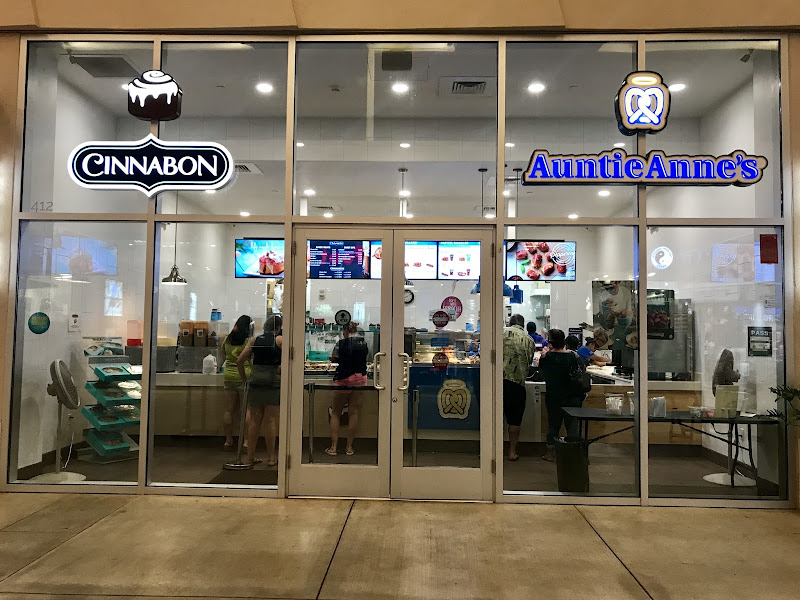 Cinnabon