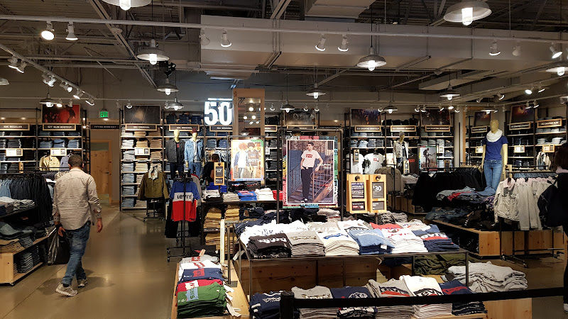 Levi’s Outlet Store