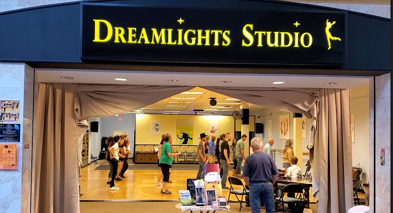 Dreamlights Dance Studio