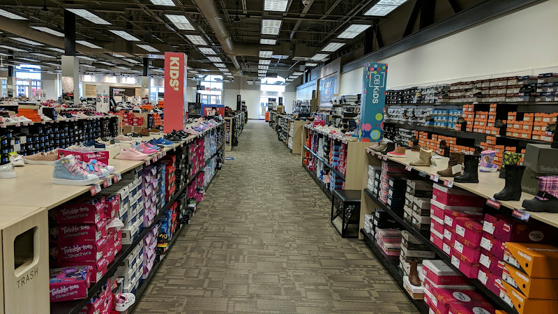 Off Broadway Shoe Warehouse