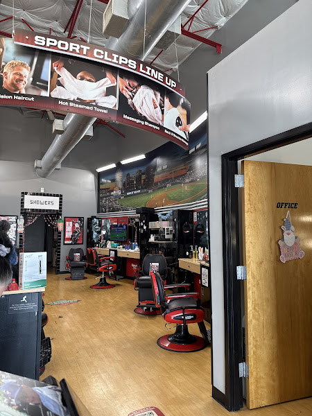 Sport Clips Haircuts of Hattiesburg - Hwy 98