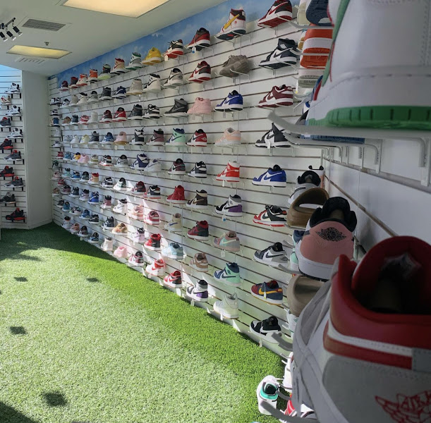 Sky Kicks