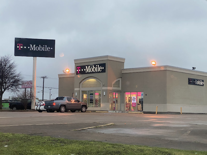 T-Mobile Authorized Retailer