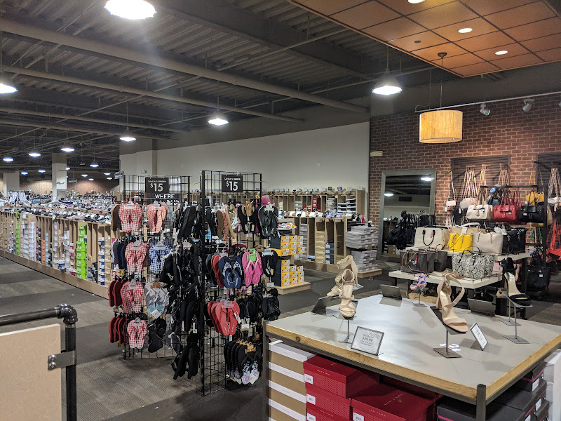 DSW Designer Shoe Warehouse