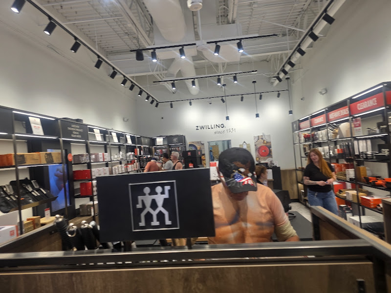Zwilling Factory Outlet - Las Vegas