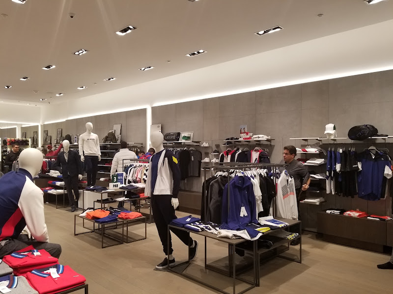 Lacoste