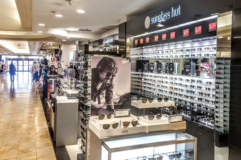 Sunglass Hut