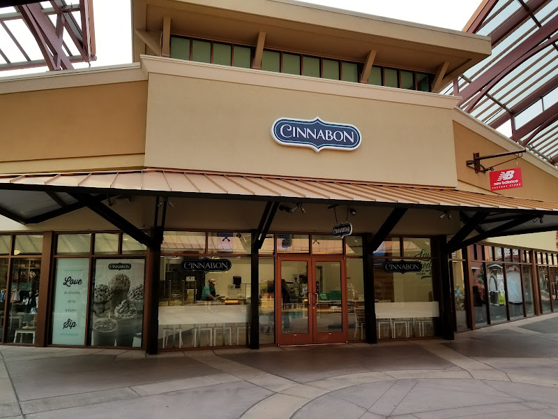 Cinnabon